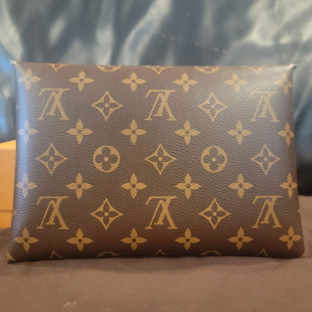 Louis Vuitton Kirigami Pochette - Picture 3 of 10